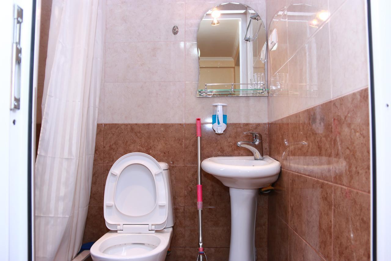 Apartment Nino Botanical Tbilisi Esterno foto