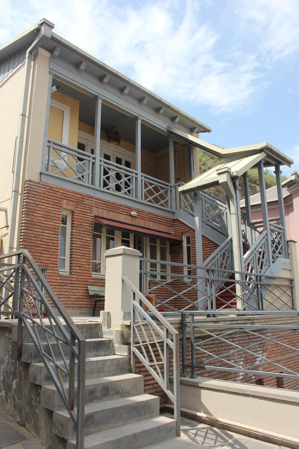 Apartment Nino Botanical Tbilisi Esterno foto