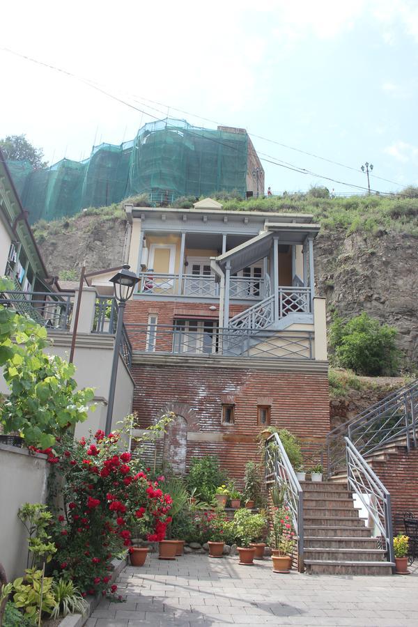Apartment Nino Botanical Tbilisi Esterno foto