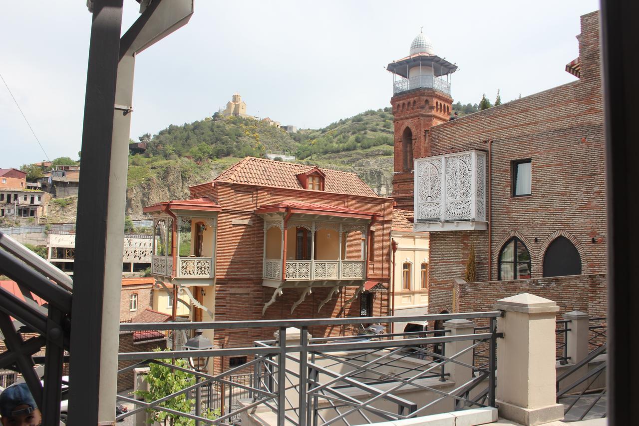 Apartment Nino Botanical Tbilisi Esterno foto