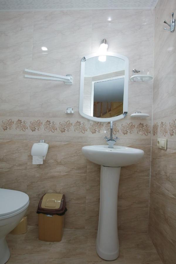 Apartment Nino Botanical Tbilisi Esterno foto